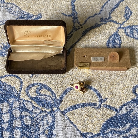 VTG I C.D. Foster I 14K Pink Star Ruby Tie Tac - Picture 15 of 16